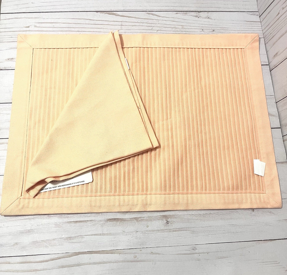 Bullocks 5 Peach Pleated Placemats w/Napkins Retro Vintage NOS Deadstock w/tags